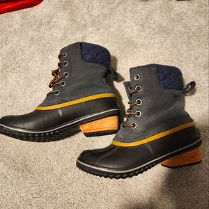 Sorel Slimpack II - size 7 winter boots